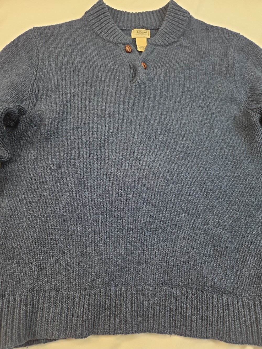 L.L. Bean VTG Classic Rag Wool Henley Navy Button Neck Sweater Men's M-Reg - Picture 3 of 10